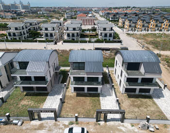 Rymligt Fristående Hus Med Trädgård I Belek Antalya 1
