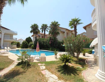 Antalya Belek'te Site İçinde Bahçeli Tripleks Ev 2