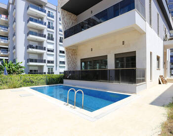 Detached House in an Exclusive Complex in Altıntaş 2