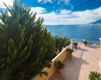 Immobilie Mit Meerblick Und Investitionspotenzial In Kaş 3