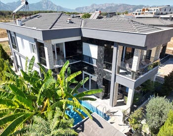 Элегантный дом с собственным бассейном в районе Ешильбайыр Анталия 3