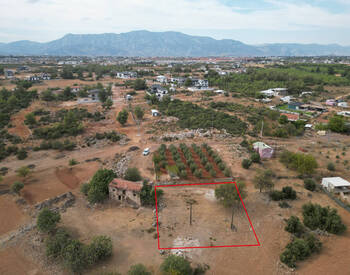 790 M² Build-ready Land in Döşemealtı 2