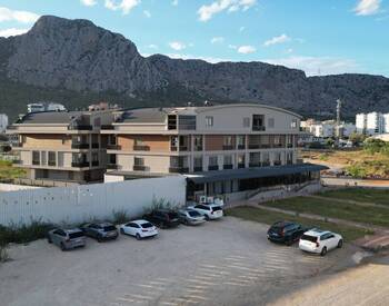 Appartement In Een Project Met Zwembad En Parkeerplaats In Konyaaltı 2