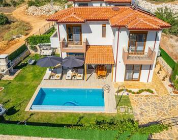 3-bedroom Villa with Pool and Garden in Antalya Kaş 1
