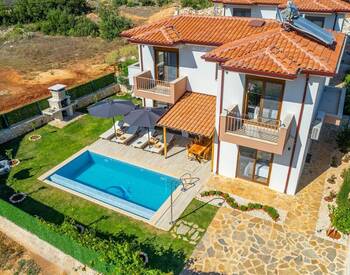 3-bedroom Villa with Pool and Garden in Antalya Kaş 2