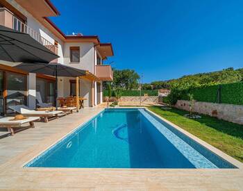 3-bedroom Villa with Pool and Garden in Antalya Kaş 3