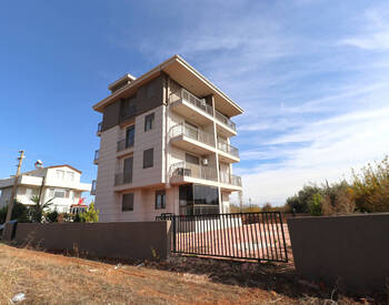 Antalya Döşemealtı'nda Doğa Manzaralı Satılık Daire 1