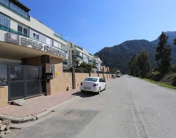 3-bedroom Duplex Flat with Terrace Near the Beach in Konyaaltı 2