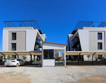 Building with High Rental Income Potential in Antalya Altintas 3