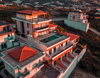 Luxury Sea View 12-room Villa in Alanya 2