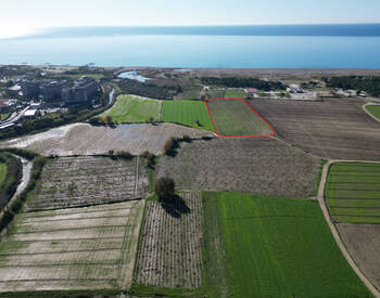 Investeringsmark Vid Havet I Ett Turistområde I Antalya Manavgat 1
