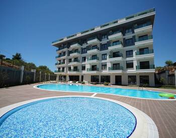 Меблированная квартира в комплексе в 1,5 км от моря в Алании 1