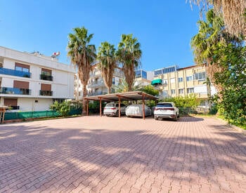 Spacious Property 400 M From the Sea in Antalya Konyaalti 3