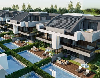 4-bedroom Triplex House with Pool and Garden in Belek 1