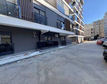 Brand New Apartment for Sale with Balcony in Muratpasa Antalya 3