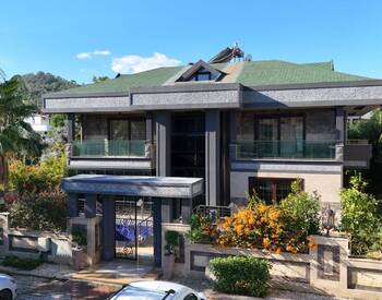 Vrijstaande Woning Met 6 Slaapkamers Vlakbij Het Zee In Antalya 1