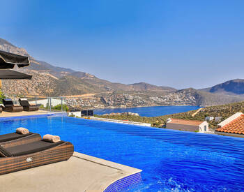 Kaş Kalkan’da Deniz ve Dağ Manzaralı Özel Havuzlu Villa 2