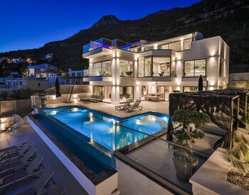 ویلای با منظره دریا با امکانات گسترده در کالکان، آنتالیا 1