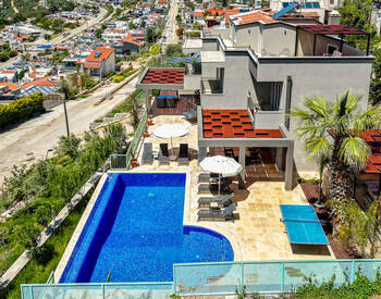 Вилла с 4 спальнями и бассейном-инфинити в Калкане, Анталия 2