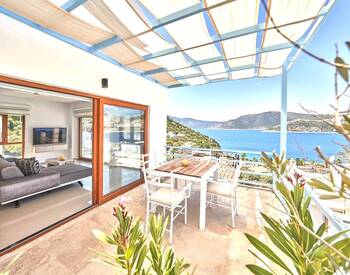 Kalkan Kışla’da Plaja Yakın Deniz Manzaralı Eşyalı Villa 3