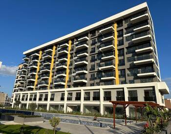Flat with Shared Pool Close to the Airport in Antalya Altıntaş 1