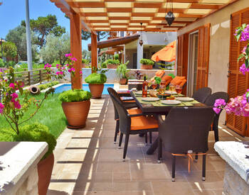 Меблированная вилла с 3 спальнями и бассейном в Калкане, Анталья 2