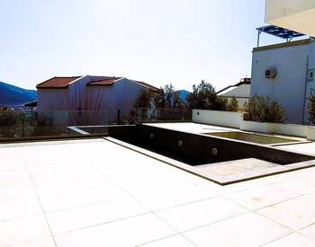 Sea View 5-bedroom Villa with Extensive Amenities in Kalkan 3