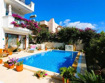 Sea View Flat with Shared Pool in Kaş Antalya 1