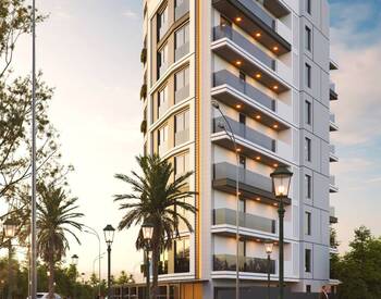 Flats on Işıklar Street Near the Sea in Antalya Muratpaşa 1