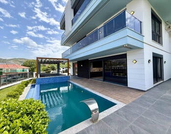 Villa Mit Meerblick Und Privatem Pool In Meeresnähe In Alanya 2