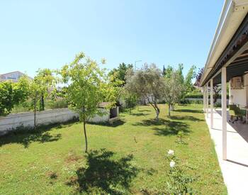 Triplex Villa with Communal Pool Near Golf in Belek Antalya 2