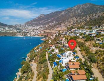 Beachfront 2-bedroom Villa with Private Pool in Kaş Kalkan 3