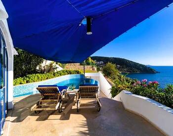1-bedroom Seafront Villa with Private Pool in Kaş Kalkan 3