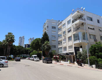 Apartment with Parking Near the Beach in Muratpaşa Antalya 2