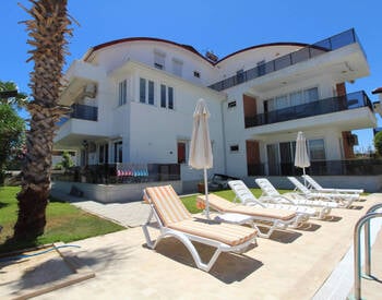 Ground-floor Apartment with Communal Pool in Antalya Serik 3
