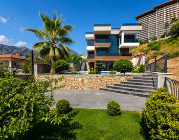 Detached Villa with Sea View and Pool in Alanya Turkey 3