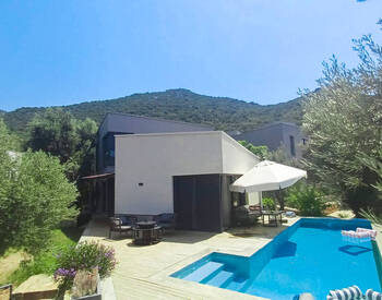 4-bedroom Stylish Villa with Pool in Antalya Kas 1
