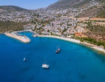 Antalya Kalkan'da Deniz Manzaralı 5 Yatak Odalı Müstakil Villa 2