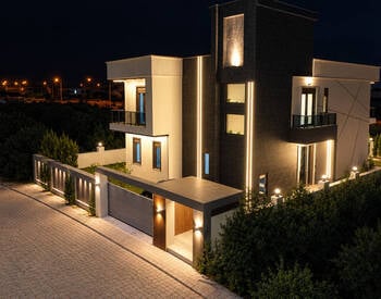Detached Villa with a Private Pool in Antalya Dosemealti 2