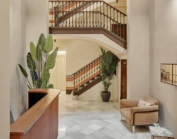 Restored Flats in a Central Location in Barcelona Eixample 3