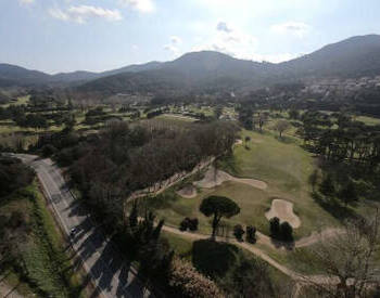 Земля в Барселоне, Вальроманес, с инвестиционным потенциалом 3