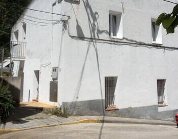 Здания с активным доходом от краткосрочной аренды в Барселоне 2