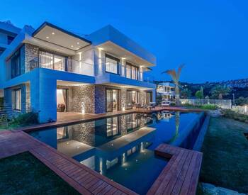 ویلاهای ترییلکس با موقعیت مکانی خوب و استخر خصوصی در بدروم 3