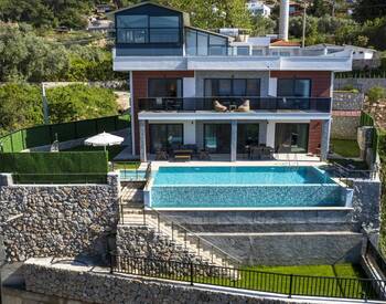 Uninterrupted Sea View Villa with 4 Bedrooms in Mugla Fethiye 3