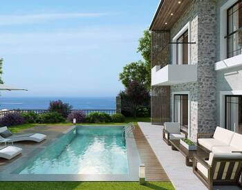 Sea View Villas with Private Pool and Garden in Bodrum 1