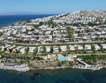 Freistehende Meeresfront Villa Mit Privatstrand In Bodrum 2