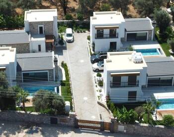 Stylish Villas with Private Pool and Garden in Bodrum 3