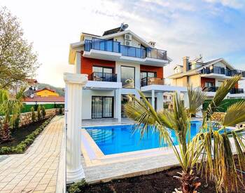 Detached House with 4 Bedrooms with Private Pool in Fethiye 1