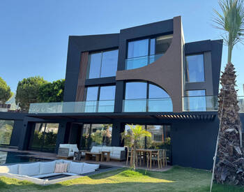 Vrijstaand Onroerend Goed Met Zwembad Dichtbij Zee In Bodrum 1