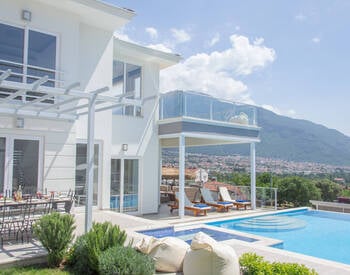 Furnished Detached House with 4 Bedrooms in Fethiye Ovacik 1